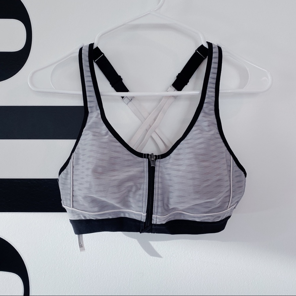 Victoria’s Secret Sport Bra 34B